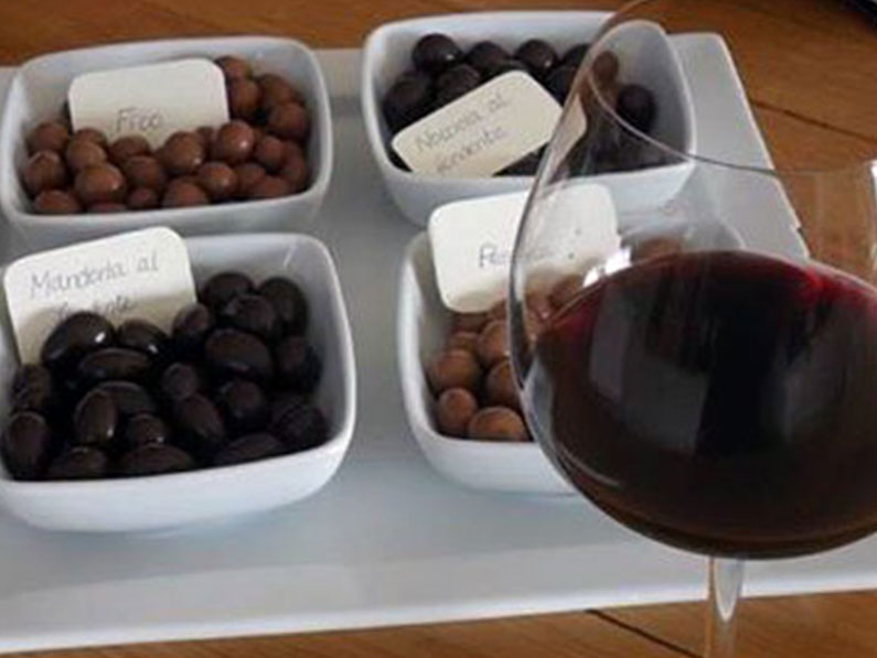 Come abbinare il vino ed il cioccolato